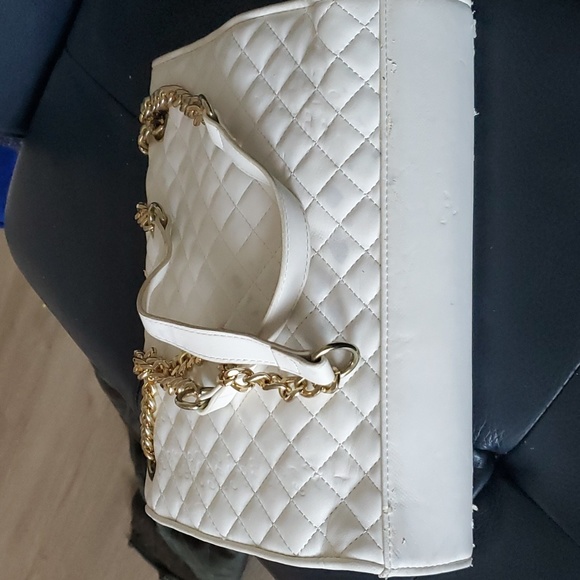 Guess bag - Picture 3 of 3